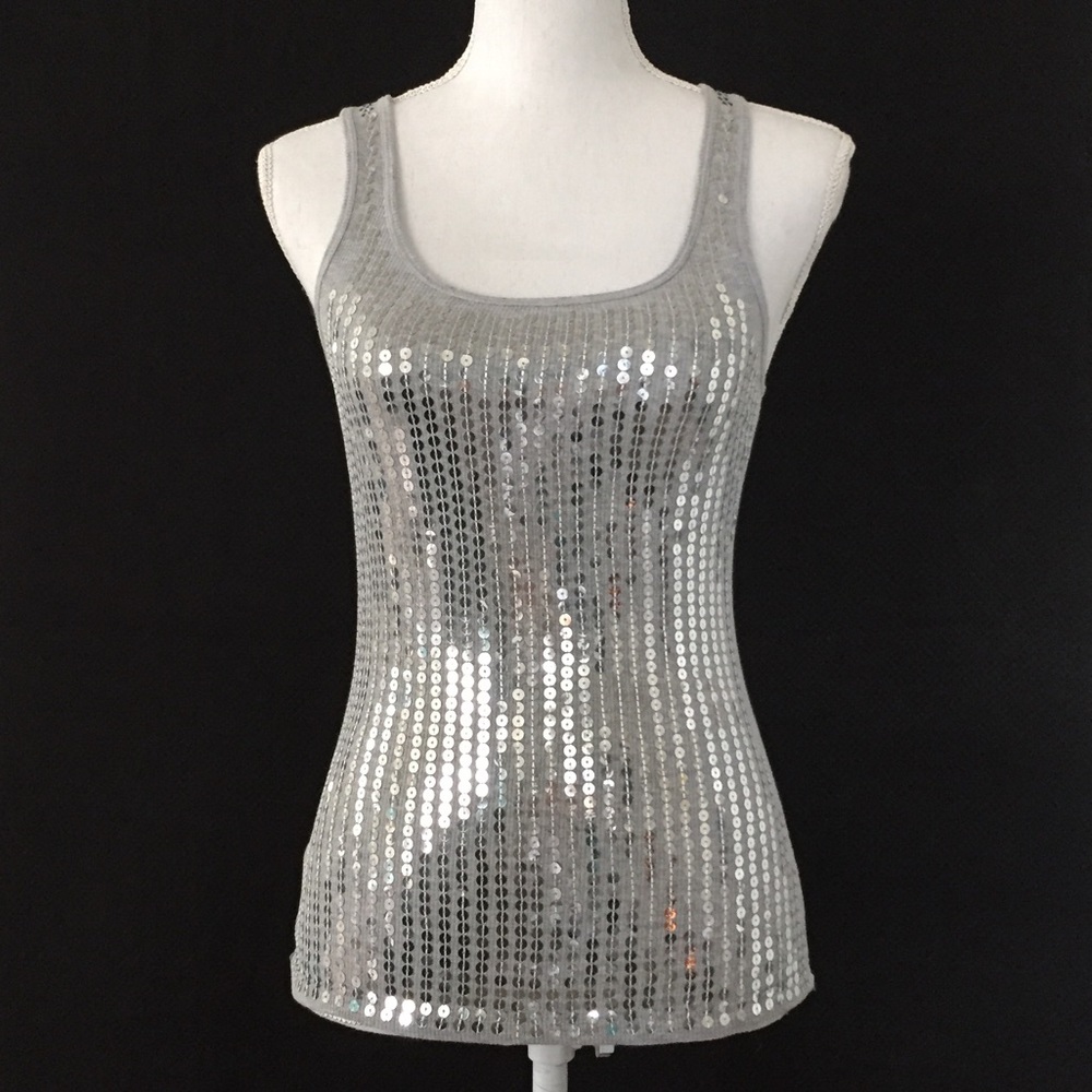 ROMEO & JULIET Silver Sequin tank top.  Sz S. EUC
